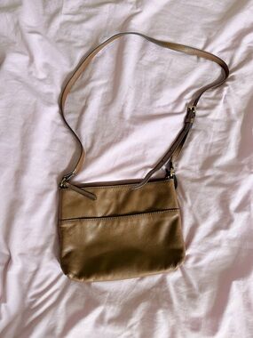 Fossil Pebbled Tan Leather Crossbody Bag